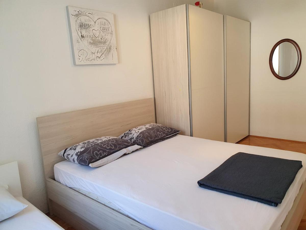 מאקרסקה Apartman Gojak מראה חיצוני תמונה